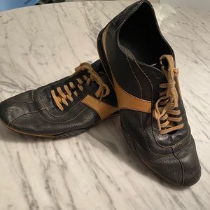COLE HAAN NIKE AIR black & gold sneakers 10 1/2
